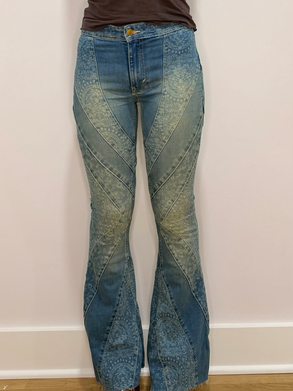 We The Free Mermaid Flare Jeans Size 24